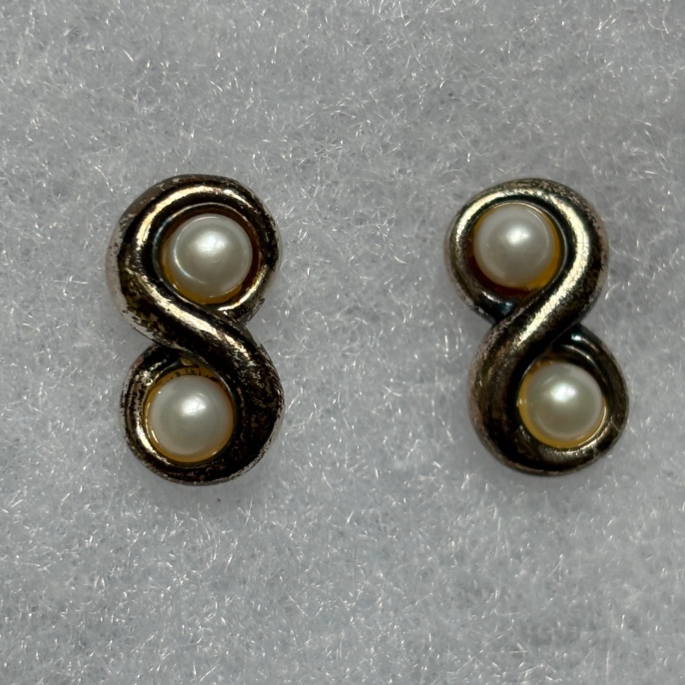 Sterling Silver and Pearl Tiffany Earrings